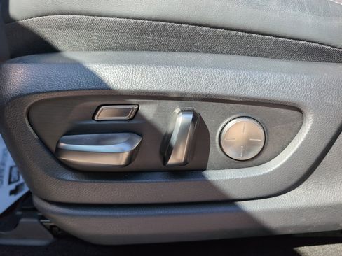 Used 2024 Lexus LX 600 F Sport image 17