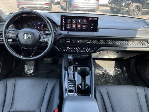 Used 2025 Honda Accord EX-L image 15
