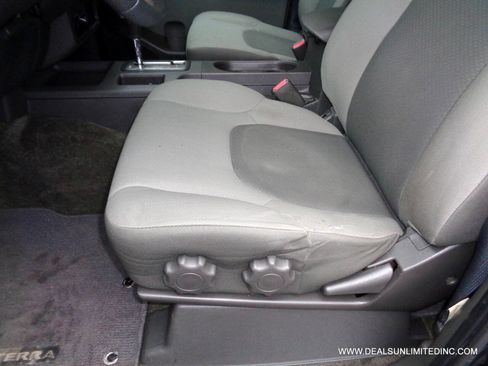 Used 2014 Nissan Xterra S AWD/4WD image 7