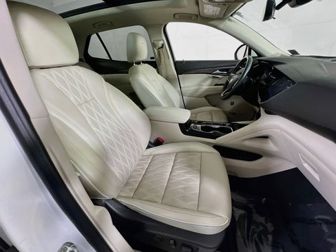 Used 2022 Buick Envision Avenir w/ Technology Package II FWD image 29