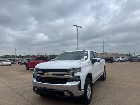 Used 2020 Chevrolet Silverado 1500 LT w/ Convenience Package image 7