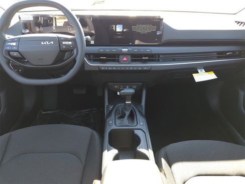 New 2026 Kia K4 LXS image 14