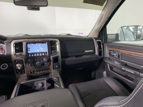 Used 2013 RAM 1500 Laramie w/ Convenience Group image 28