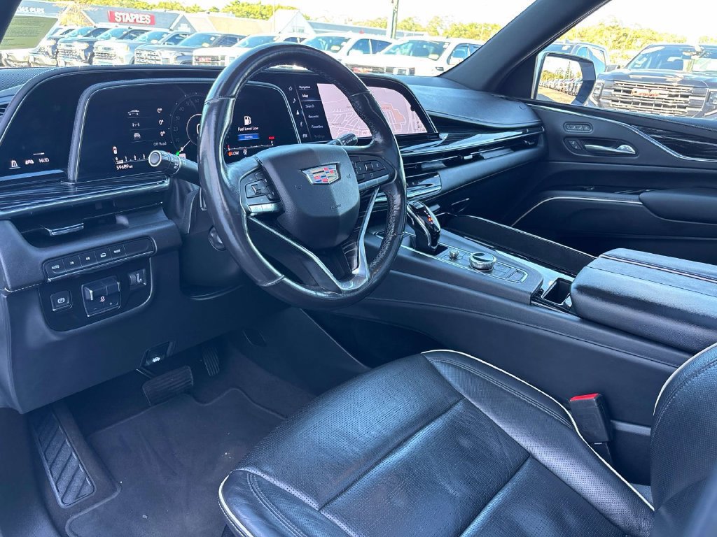 Used 2021 Cadillac Escalade Sport w/ LPO, ONYX Package AWD/4WD image 24