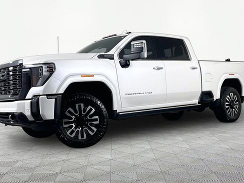 Certified 2024 GMC Sierra 2500 Denali Ultimate AWD/4WD image 1