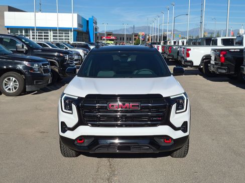 Used 2026 GMC Terrain AT4 w/ Convenience Package III AWD/4WD image 9