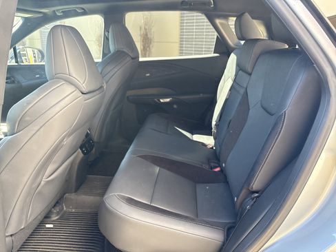 Used 2025 Lexus RX 500h F Sport image 30