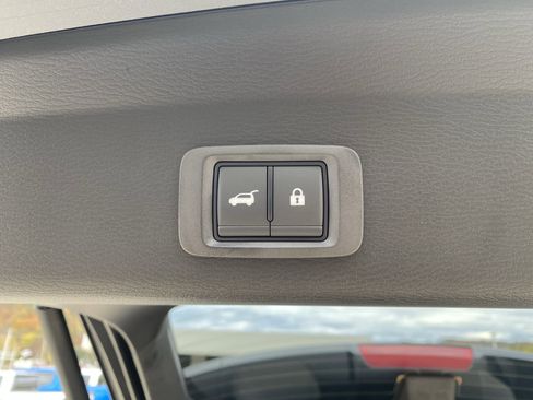 New 2025 Mitsubishi Outlander AWD image 33