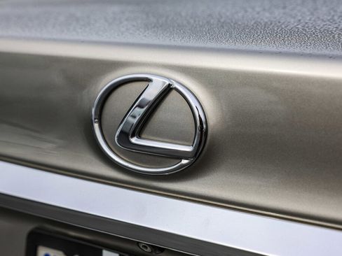 Used 2017 Lexus ES 350 ES 350 w/ Navigation System Package image 26