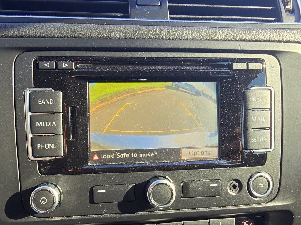 Used 2014 Volkswagen Jetta GLI Autobahn FWD image 28