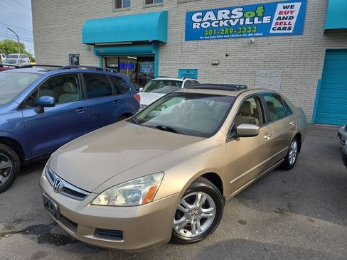 Used 2006 Honda Accord EX image 2