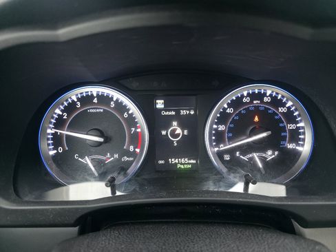 Used 2017 Toyota Highlander Limited image 34