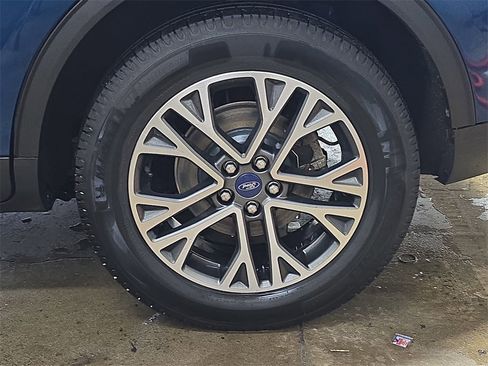 Used 2020 Ford Escape SEL image 30