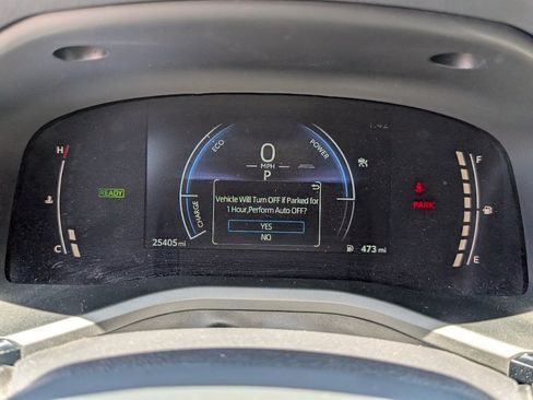 Used 2025 Toyota Camry SE w/ Convenience Package FWD image 19