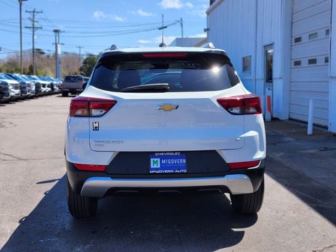 Used 2023 Chevrolet TrailBlazer LT w/ Convenience Package AWD/4WD image 4
