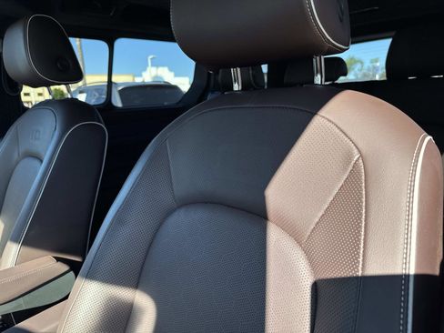 Used 2025 Volkswagen ID. Buzz Pro S image 15