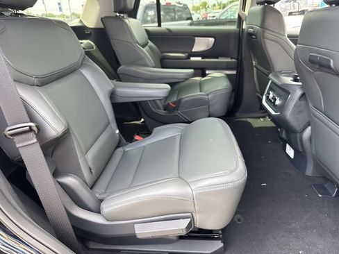 New 2027 Ford Expedition Active AWD/4WD image 12