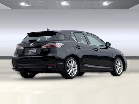 Used 2016 Lexus CT 200h w/ Seat Comfort Package FWD image 8