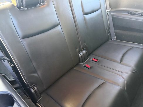 Used 2019 INFINITI QX60 Luxe w/ Essential Package image 16