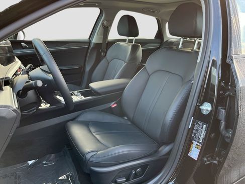 Used 2025 Kia K5 EX image 22