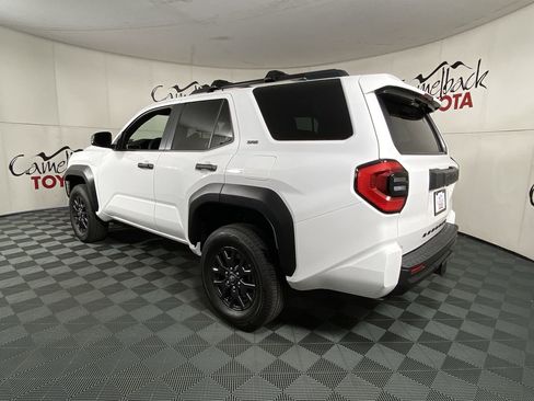 New 2026 Toyota 4Runner SR5 AWD/4WD image 5