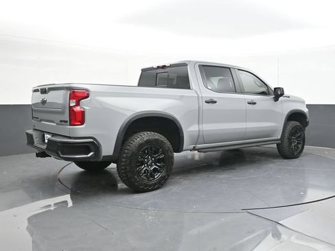 Used 2024 Chevrolet Silverado 1500 ZR2 w/ Technology Package AWD/4WD image 14