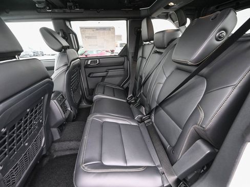 New 2025 Ford Bronco Badlands image 19