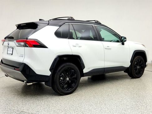 Used 2023 Toyota RAV4 XSE AWD/4WD image 5