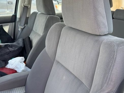 Used 2012 Honda CR-V LX image 6