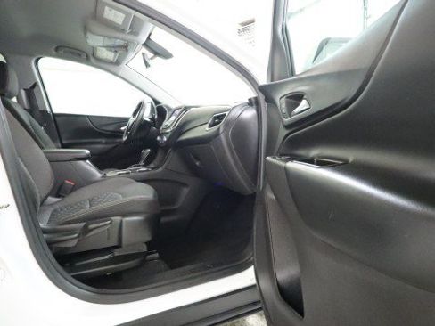 Used 2019 Chevrolet Equinox LT FWD image 10