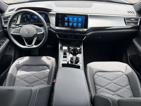 Used 2026 Volkswagen Atlas Cross Sport SE FWD image 21