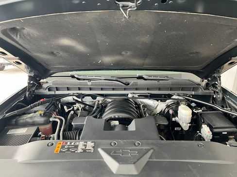 Used 2018 Chevrolet Silverado 1500 LT w/ All Star Edition image 4