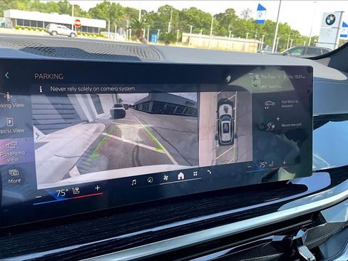 Used 2026 BMW X5 sDrive40i w/ M Sport Package image 28