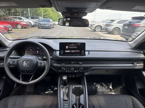 Used 2023 Honda Accord EX image 23