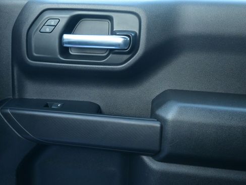 Used 2023 Chevrolet Silverado 1500 Custom image 28