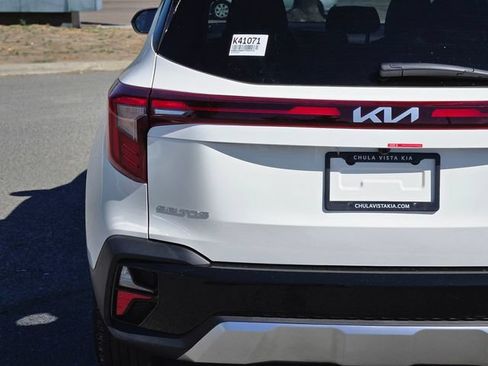 New 2026 Kia Seltos S FWD image 8