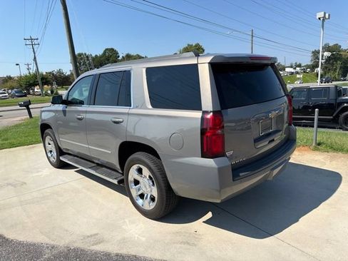 Used 2019 Chevrolet Tahoe LT w/ LT Signature Package AWD/4WD image 7