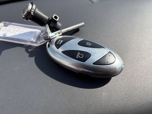 Used 2025 Hyundai Santa Fe SEL FWD image 27