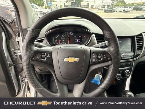 Used 2020 Chevrolet Trax LS w/ Tint and Cruise Package FWD image 13