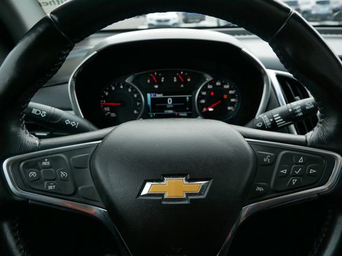 Used 2018 Chevrolet Equinox LT image 25