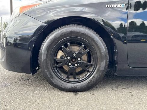 Used 2015 Toyota Prius Three w/ Protection Package FWD image 5
