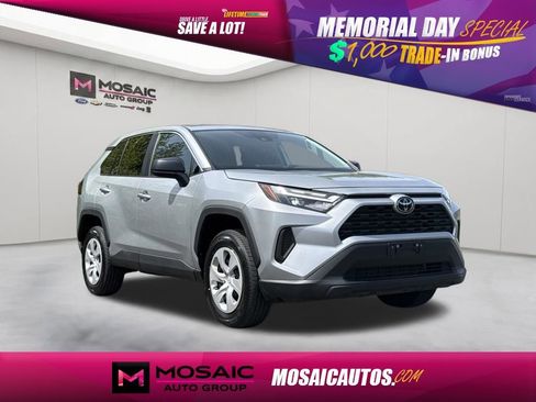 Used 2024 Toyota RAV4 LE AWD/4WD image 1
