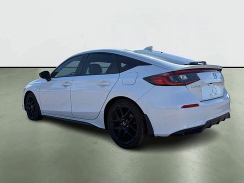 Used 2022 Honda Civic Sport image 3