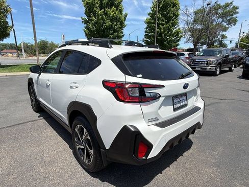 Used 2025 Subaru Crosstrek 2.5i Premium AWD/4WD image 6