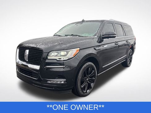 Certified 2024 Lincoln Navigator L Reserve AWD/4WD image 2