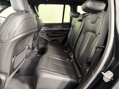 Used 2025 Jeep Grand Cherokee Limited 4xe AWD/4WD image 21