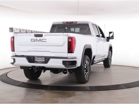 Used 2026 GMC Sierra 2500 Denali Ultimate w/ LPO, GMC Protection Package AWD/4WD image 7