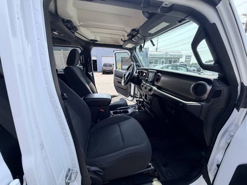 Used 2018 Jeep Wrangler Unlimited Sport AWD/4WD image 70