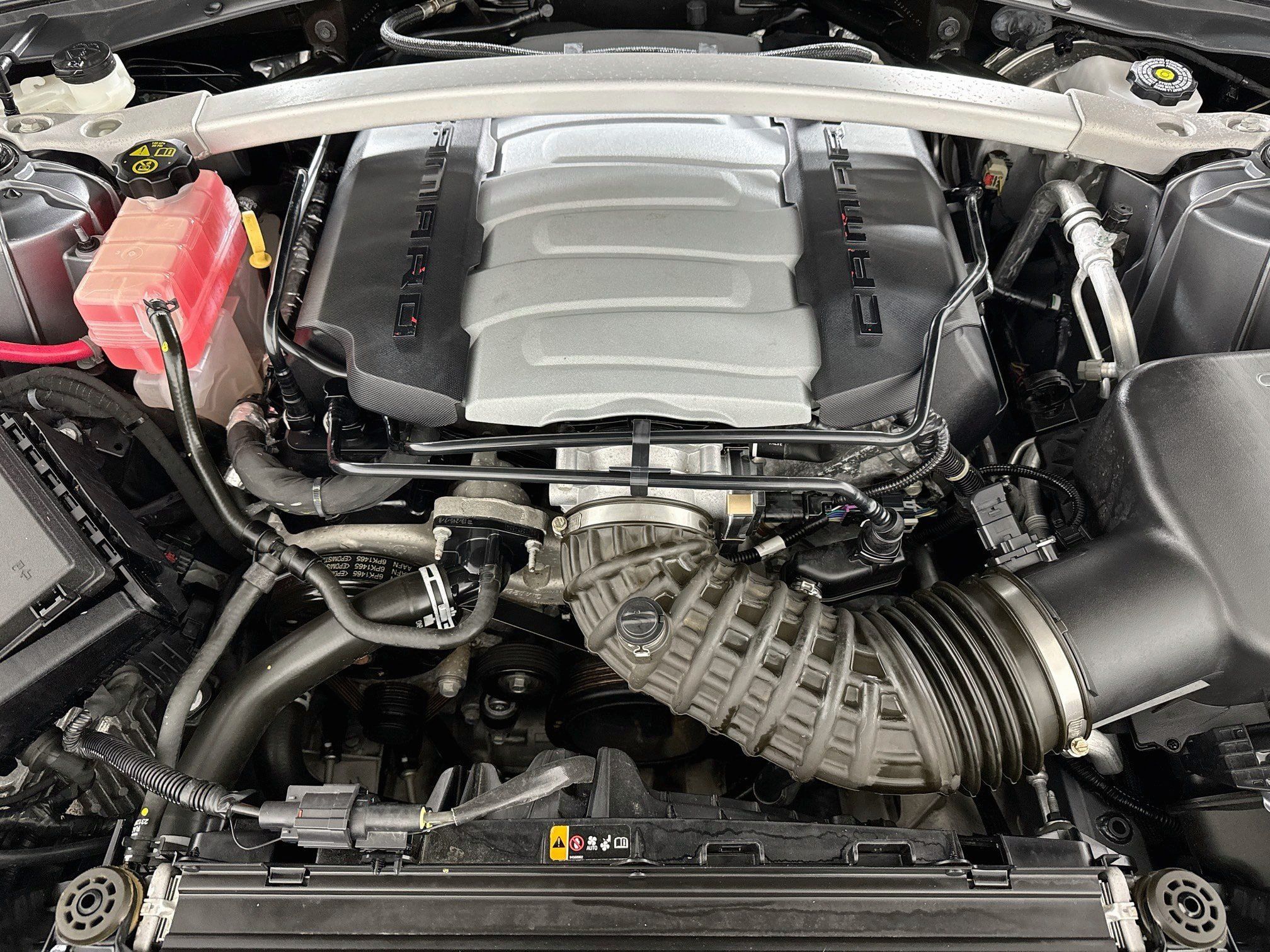 Used 2020 Chevrolet Camaro SS RWD image 30
