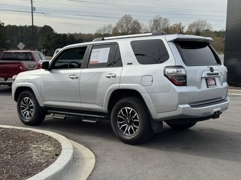 Used 2019 Toyota 4Runner SR5 Premium image 8